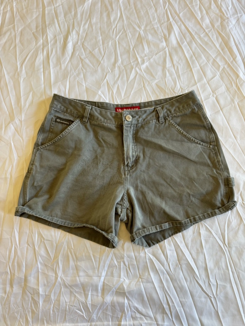 UNIONBAY Olive Green Women's Shorts - Lightweight carpenter style size 13